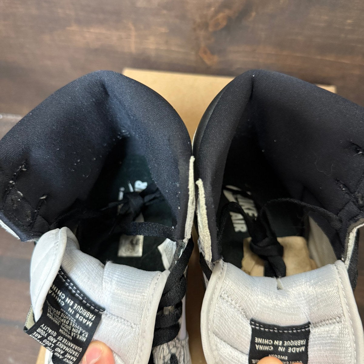 Jordan 1 Retro High OG White Cement Size 8.5 (Pre-Owned) - Image 4
