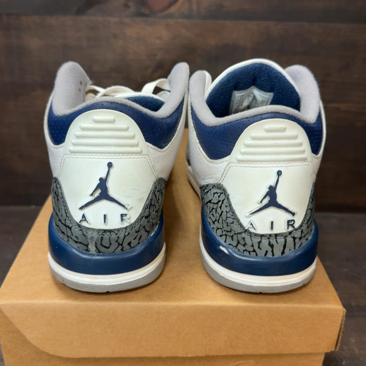 Jordan 3 Retro Midnight Navy (GS) Size 7Y (Pre-Owned) - aux