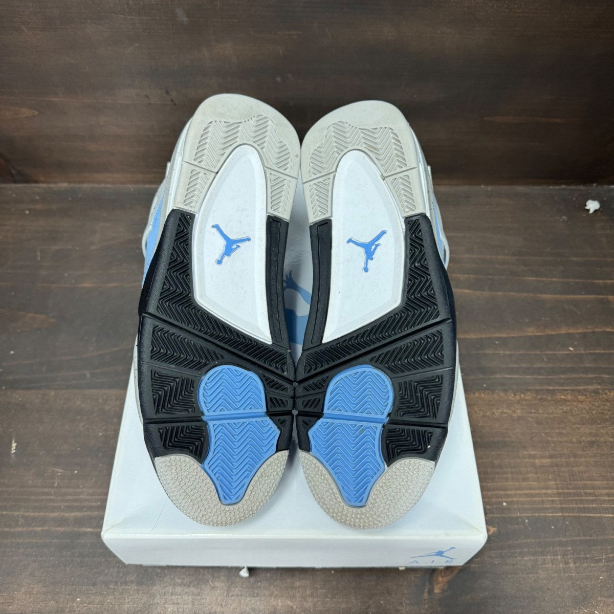 Jordan 4 Retro University Blue - Image 6