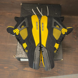 Jordan 4 Retro Thunder (2023) Size 12 (Pre-Owned) - aux