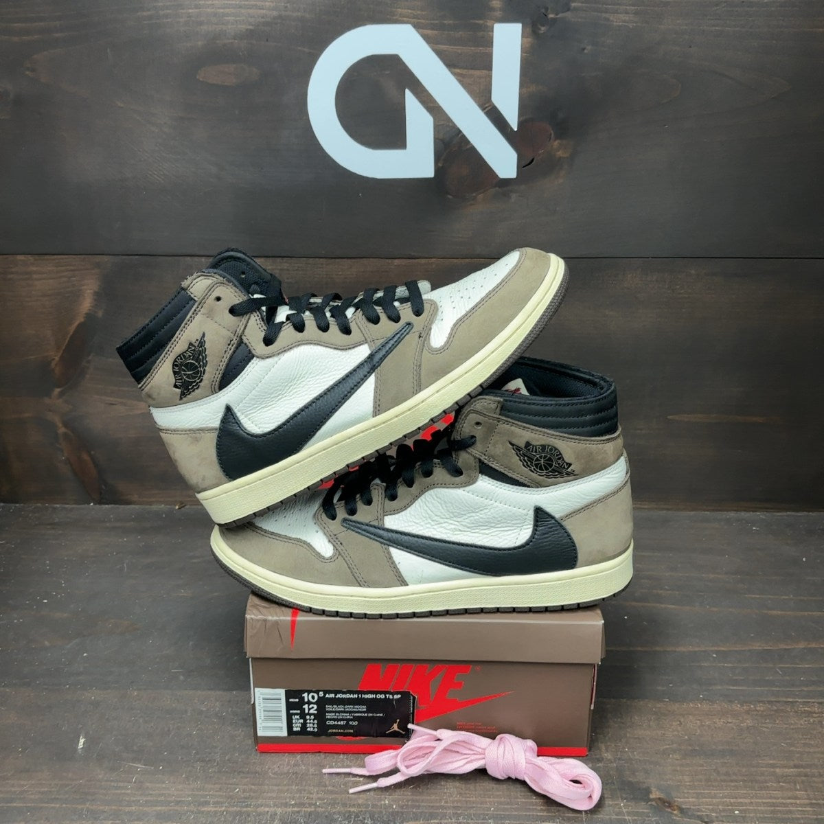 Jordan 1 Retro High OG SP Travis Scott Mocha Size 10.5 (Pre-Owned)