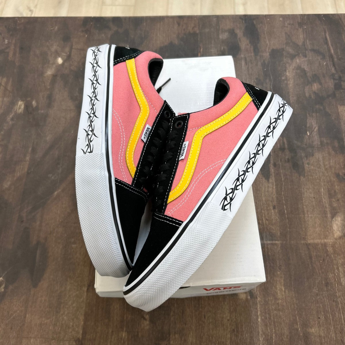 Vans Skate Old Skool Supreme Tribal Barbed Wire Pink - Image 1