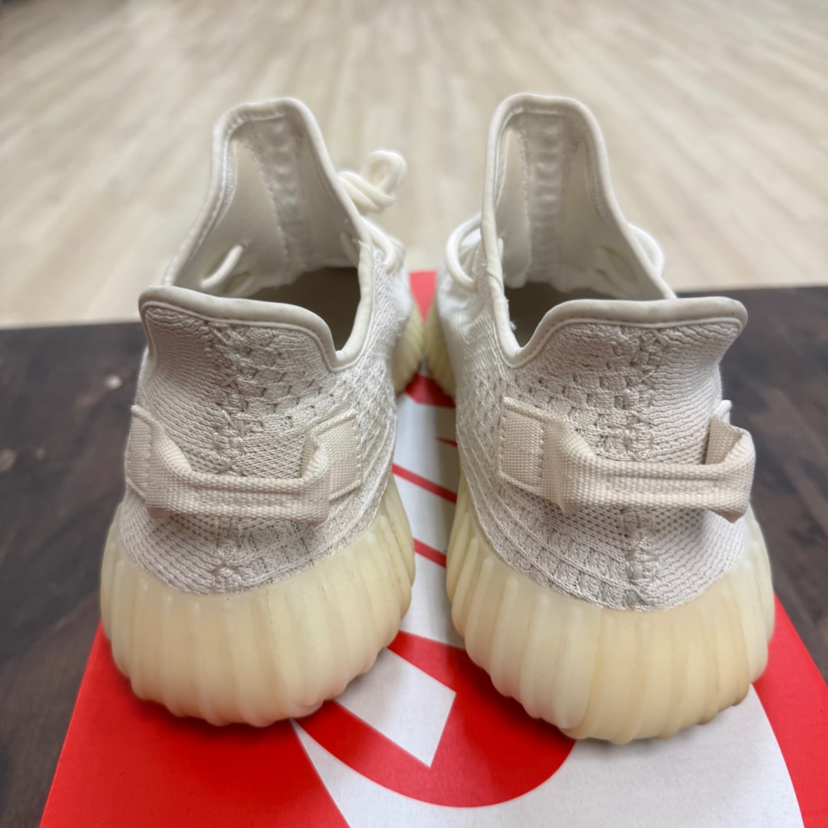 adidas Yeezy Boost 350 V2 Bone Size 13 (Pre-Owned) - Image 6