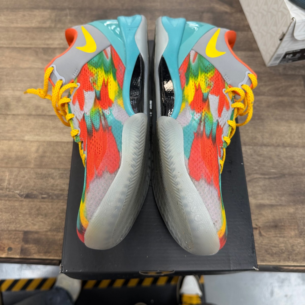 Nike Kobe 8 Protro Venice Beach (2024) Size 11.5 (Pre-Owned) - Image 5