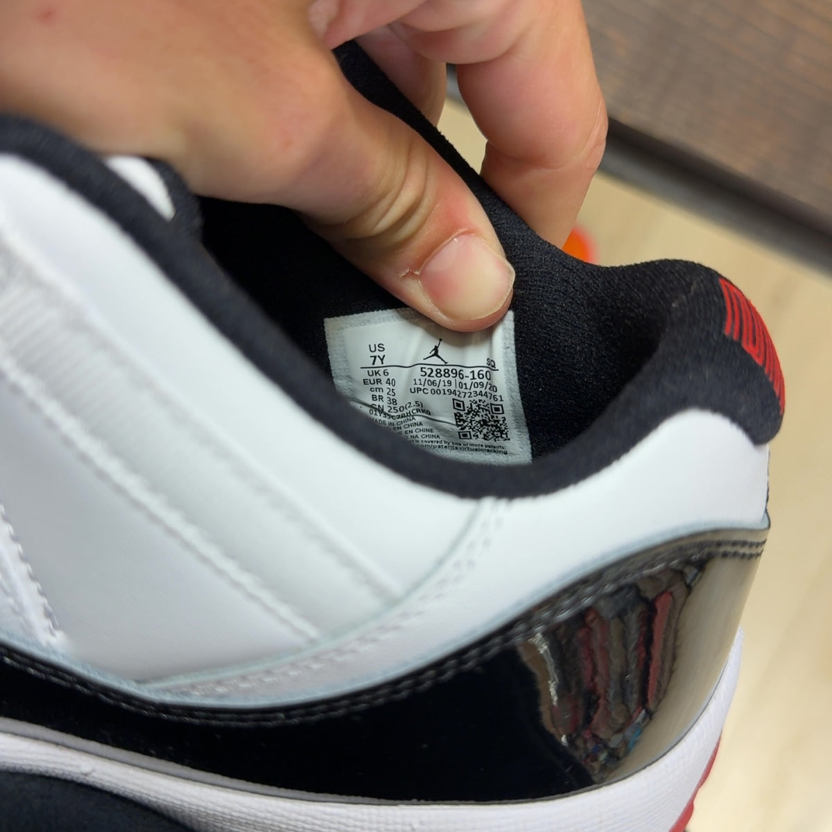 Jordan 11 Retro Low Concord Bred (GS) Size 7Y - Image 7