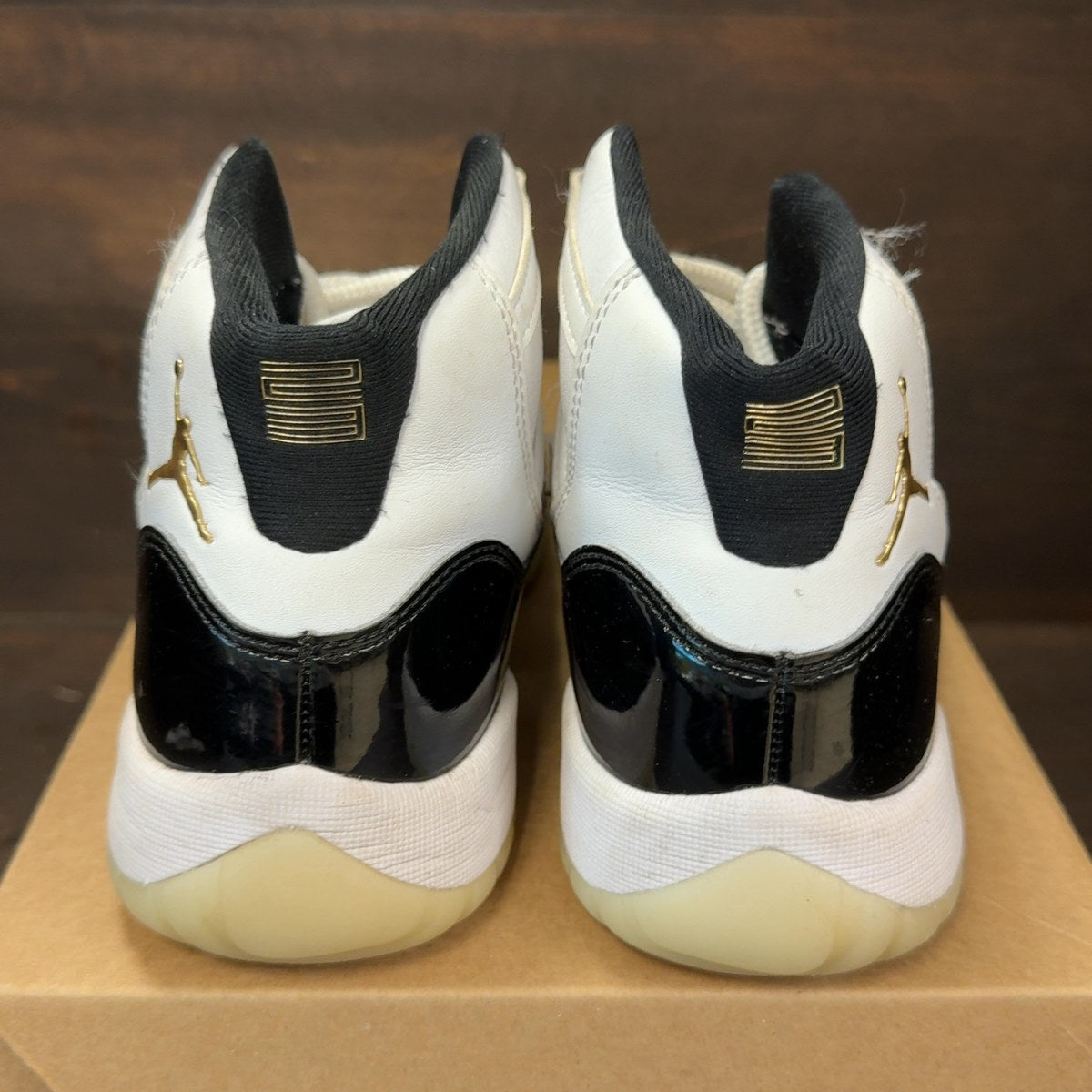 Jordan 11 Retro DMP Gratitude (2023) (GS) Size 6Y (Pre-Owned) - Image 5