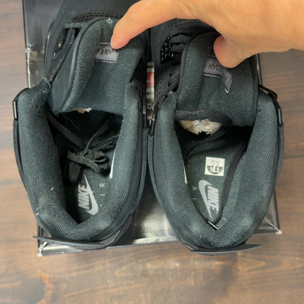 Jordan 4 Retro Black Cat (2025) Size 10.5 (Pre-Owned) - Image 5