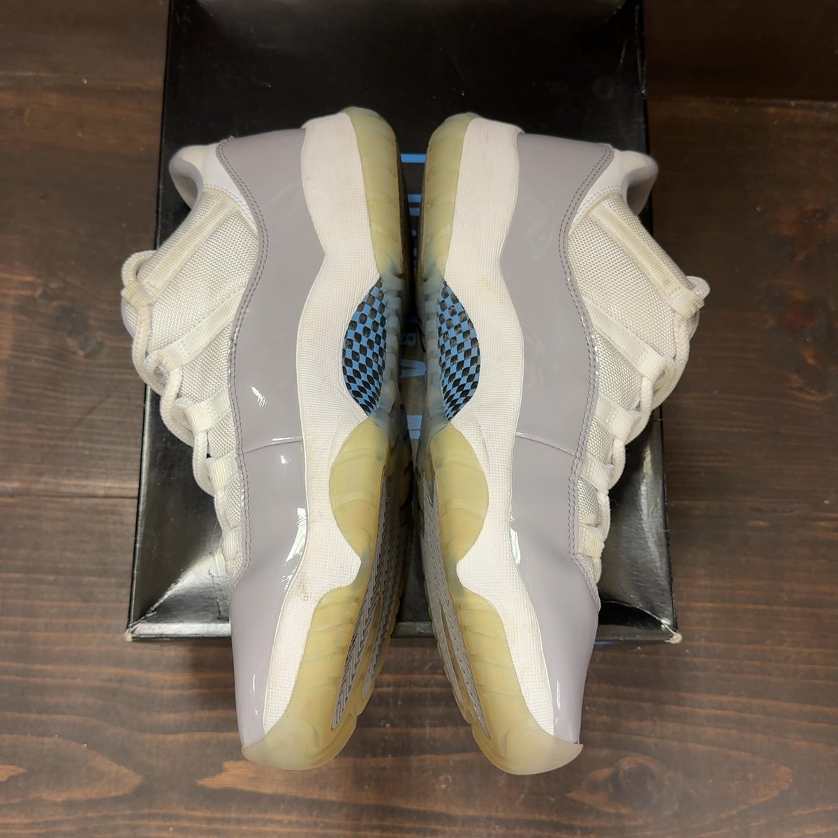 Jordan 11 Retro Low Cement Grey Size 10.5 (Pre-Owned) - aux