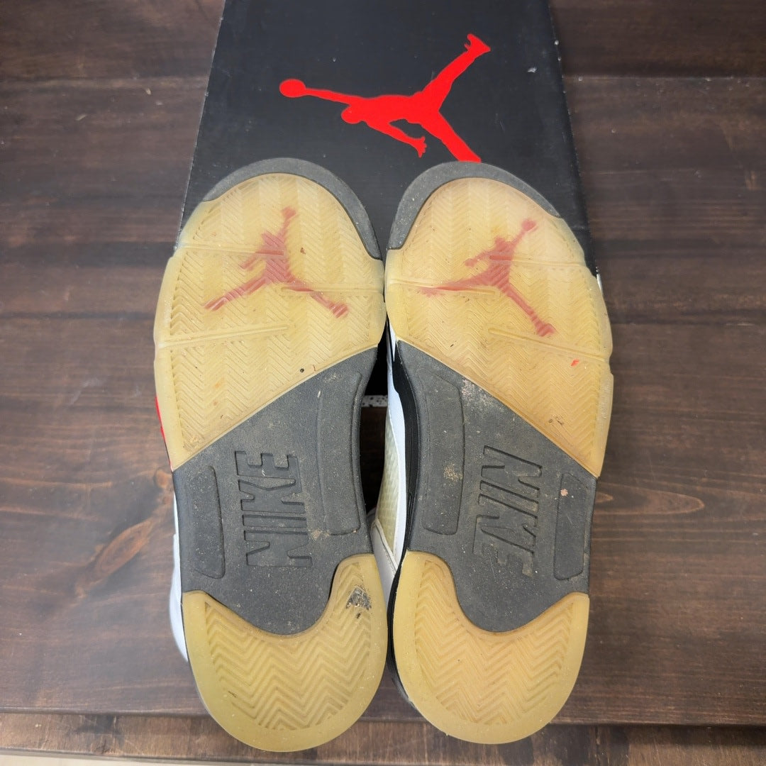 Jordan 5 Retro Fire Red Silver Tongue (2020) Size 9.5 (Pre-Owned)