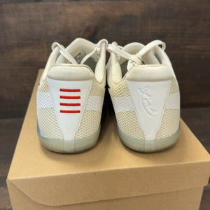 Nike Kobe 11 EM Low Fundamental Size 10 (Pre-Owned) - Image 4