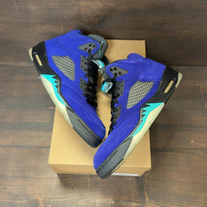 Jordan 5 Retro Alternate Grape Size 10.5 (Pre-Owned) - Image 2