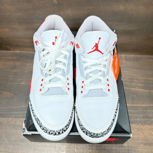Jordan 3 Retro Fire Red (2022) - Image 2
