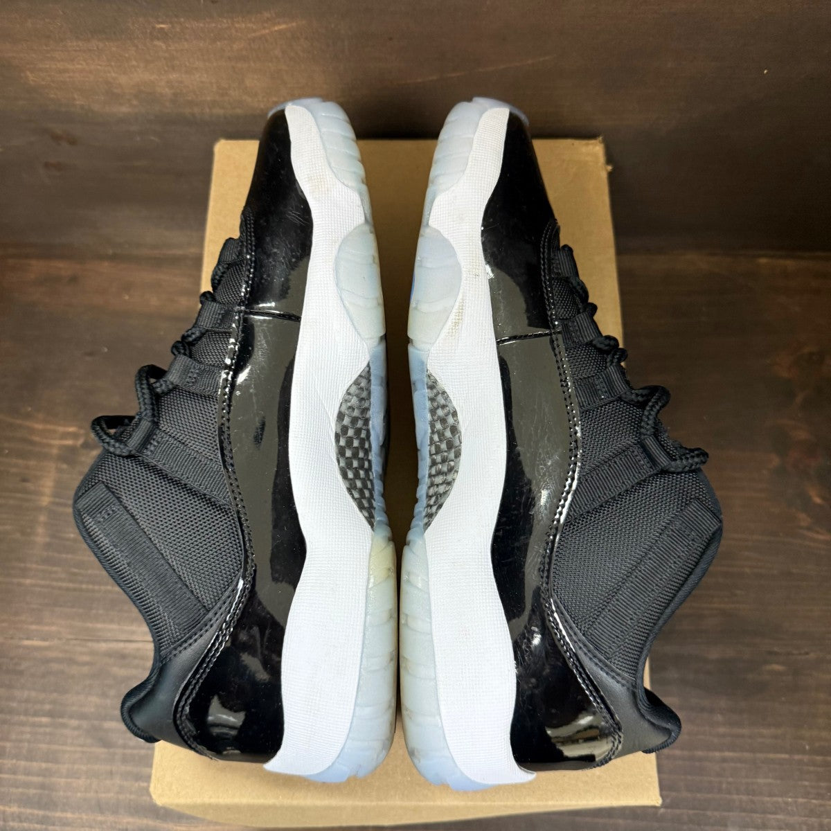 Jordan 11 Retro Low Space Jam Size 9 (Pre-Owned) - Image 6