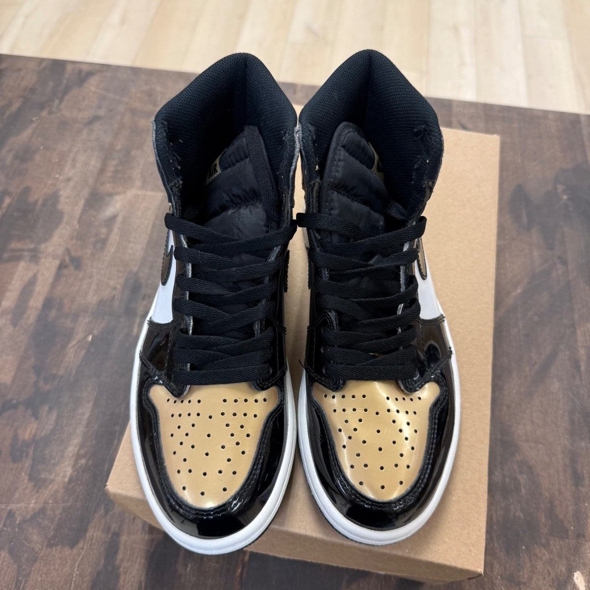 Jordan 1 Retro High NRG Patent Gold Toe Size 7 (Pre-Owned) - Image 2
