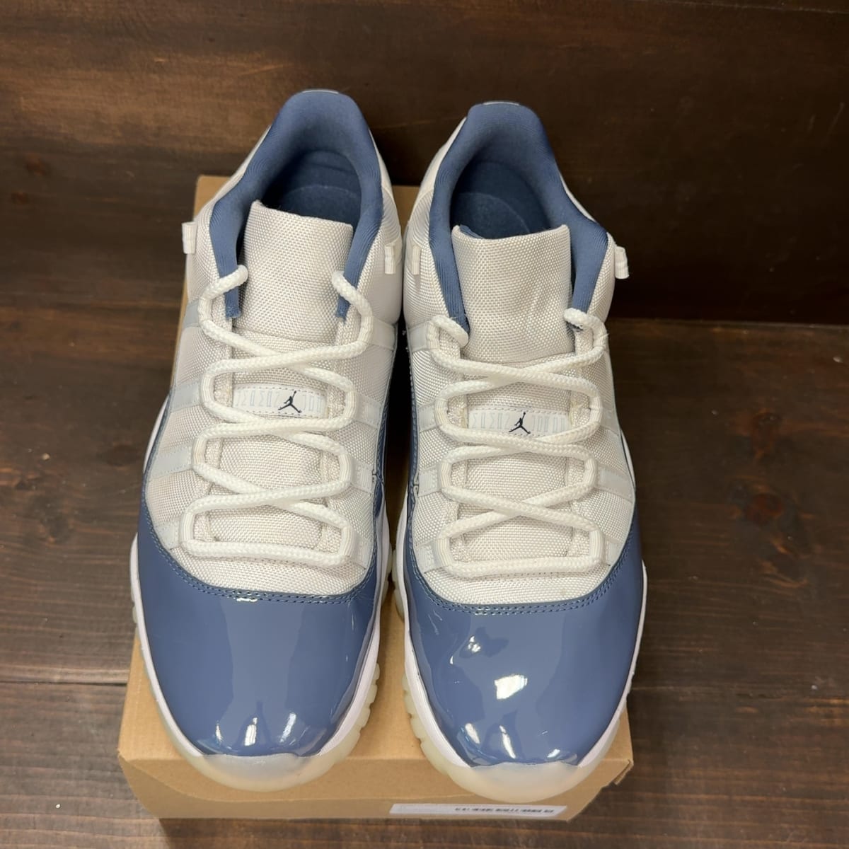Jordan 11 Retro Low Diffused Blue Size 14 (Pre-Owned) - tag