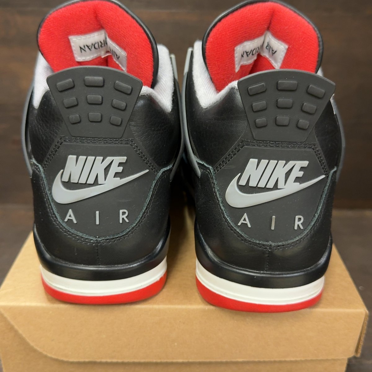 Jordan 4 Retro Bred Reimagined Size 8.5 (Pre-Owned) - aux