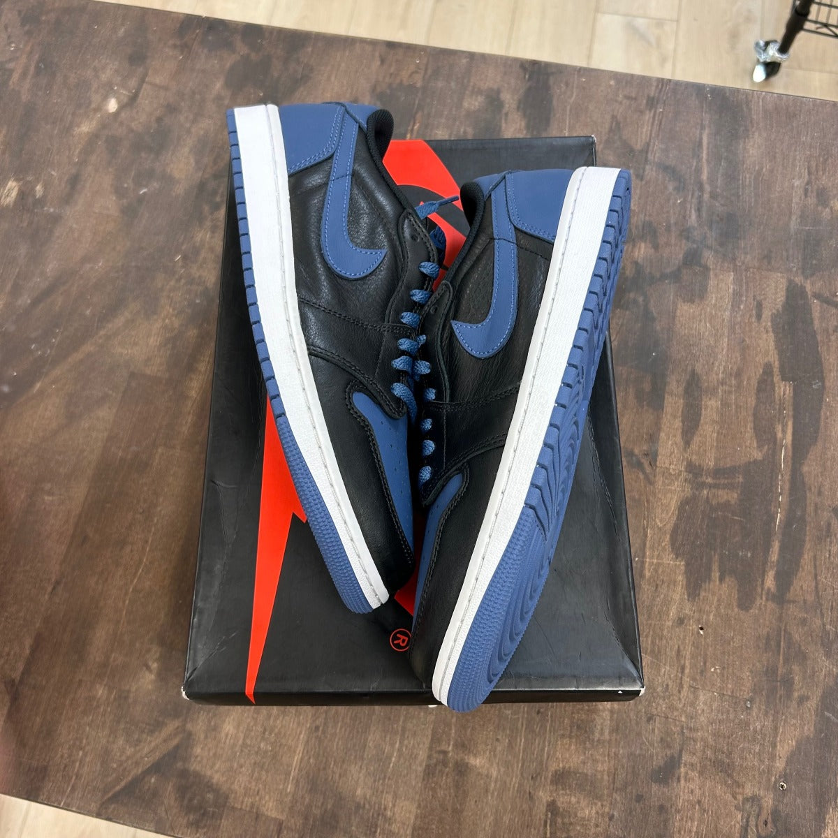 Jordan 1 Retro Low OG Mystic Navy Size 11 (Moderately Worn Pre-Owned) - Image 1