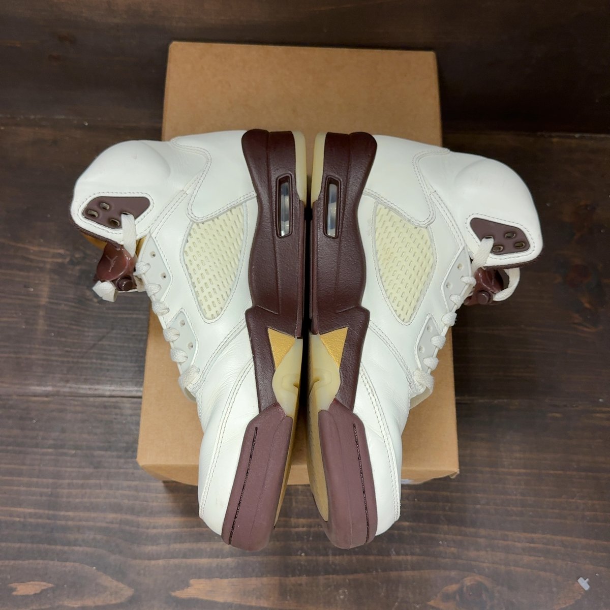 Jordan 5 Retro Golden Ticket (Women's) Size 11W (Pre-Owned) - aux