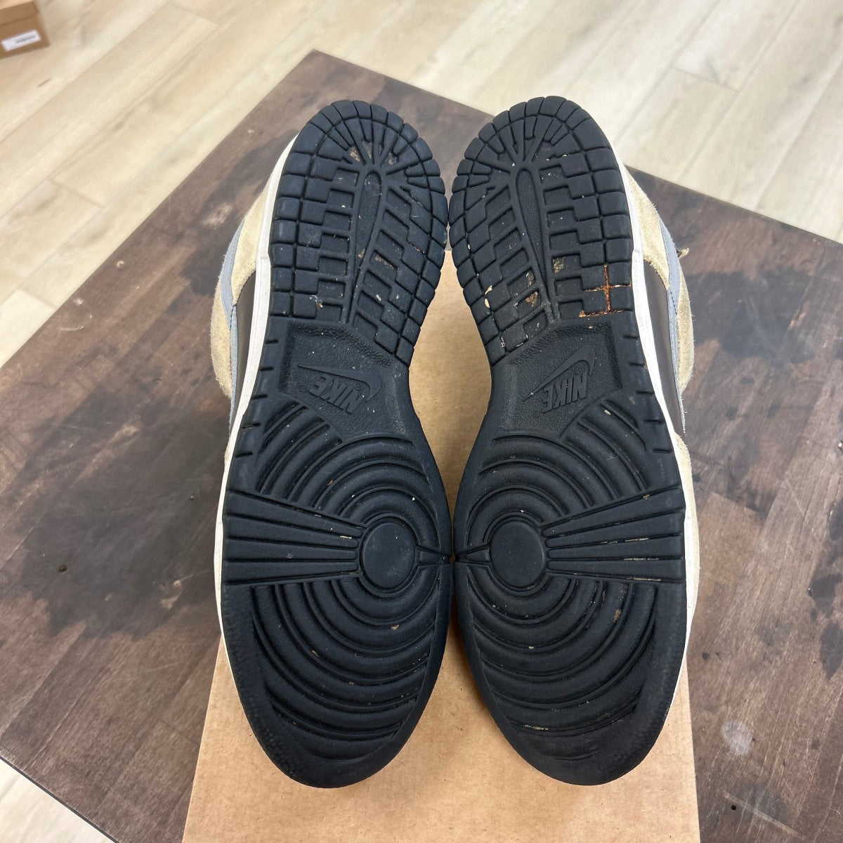 Nike SB Dunk Low Dark Chocolate Linen Size 11 (Pre-Owned) - Image 5