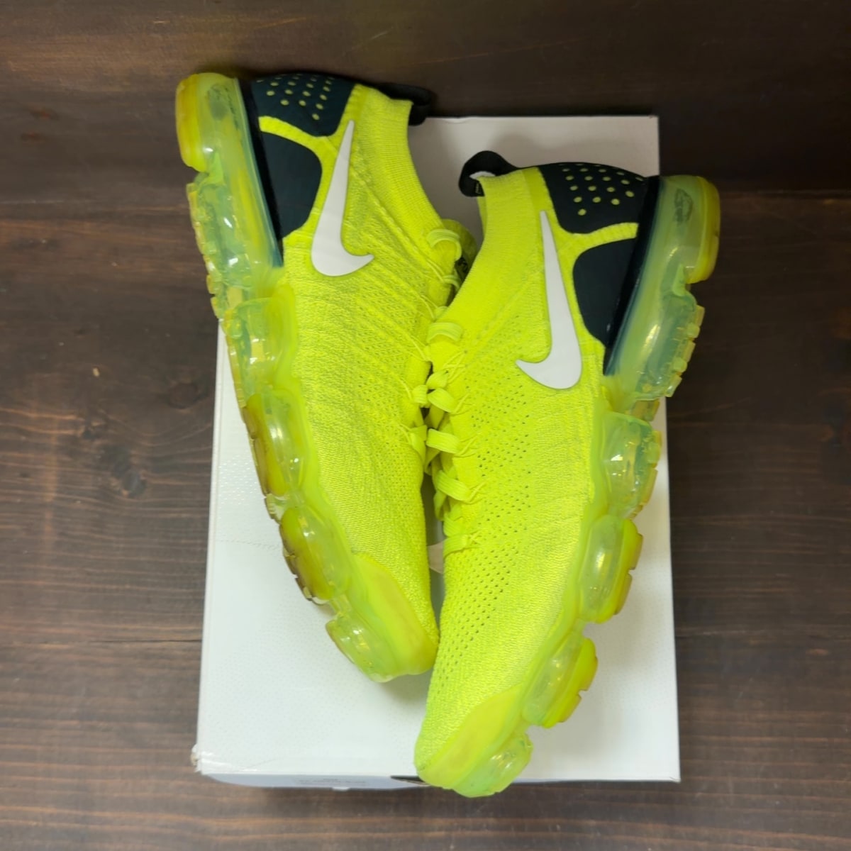 Nike Air VaporMax 2 Volt - Image 2