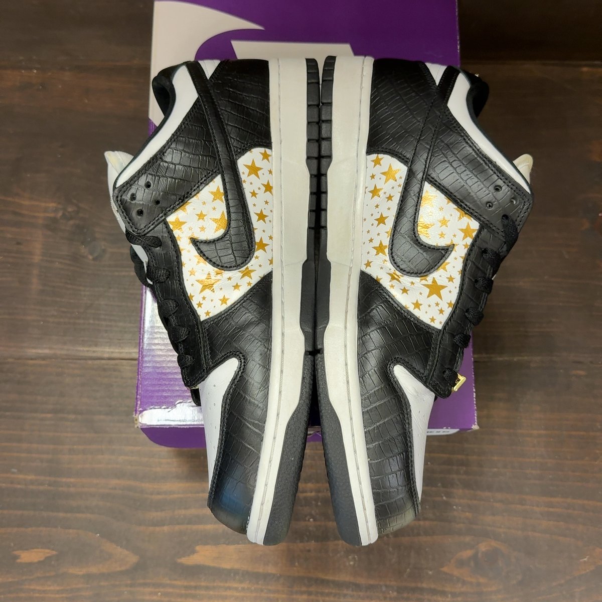 Nike SB Dunk Low Supreme Stars Black (2021) Size 12 (Pre-Owned) - aux