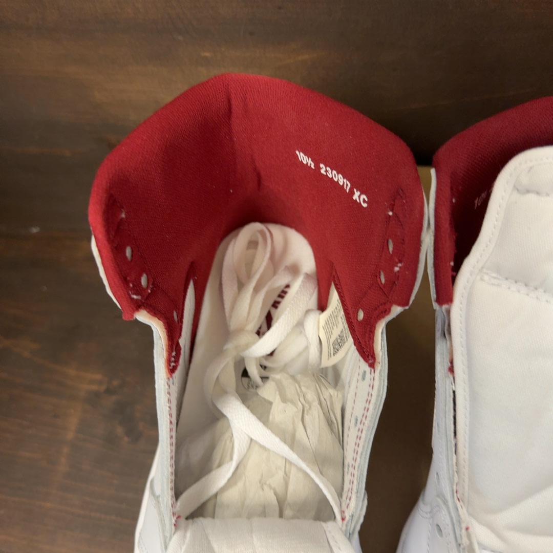 Jordan 1 Retro High '85 OG Metallic Burgundy Size 10.5 (Pre-Owned) - Image 4