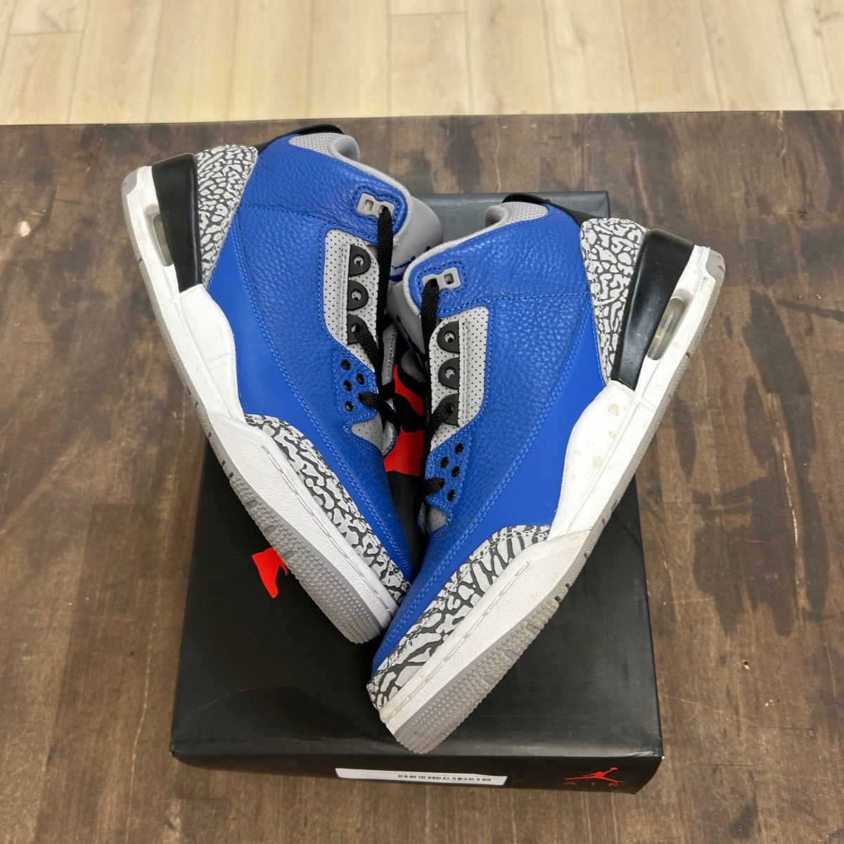 Jordan 3 Retro Varsity Royal Cement - Image 1