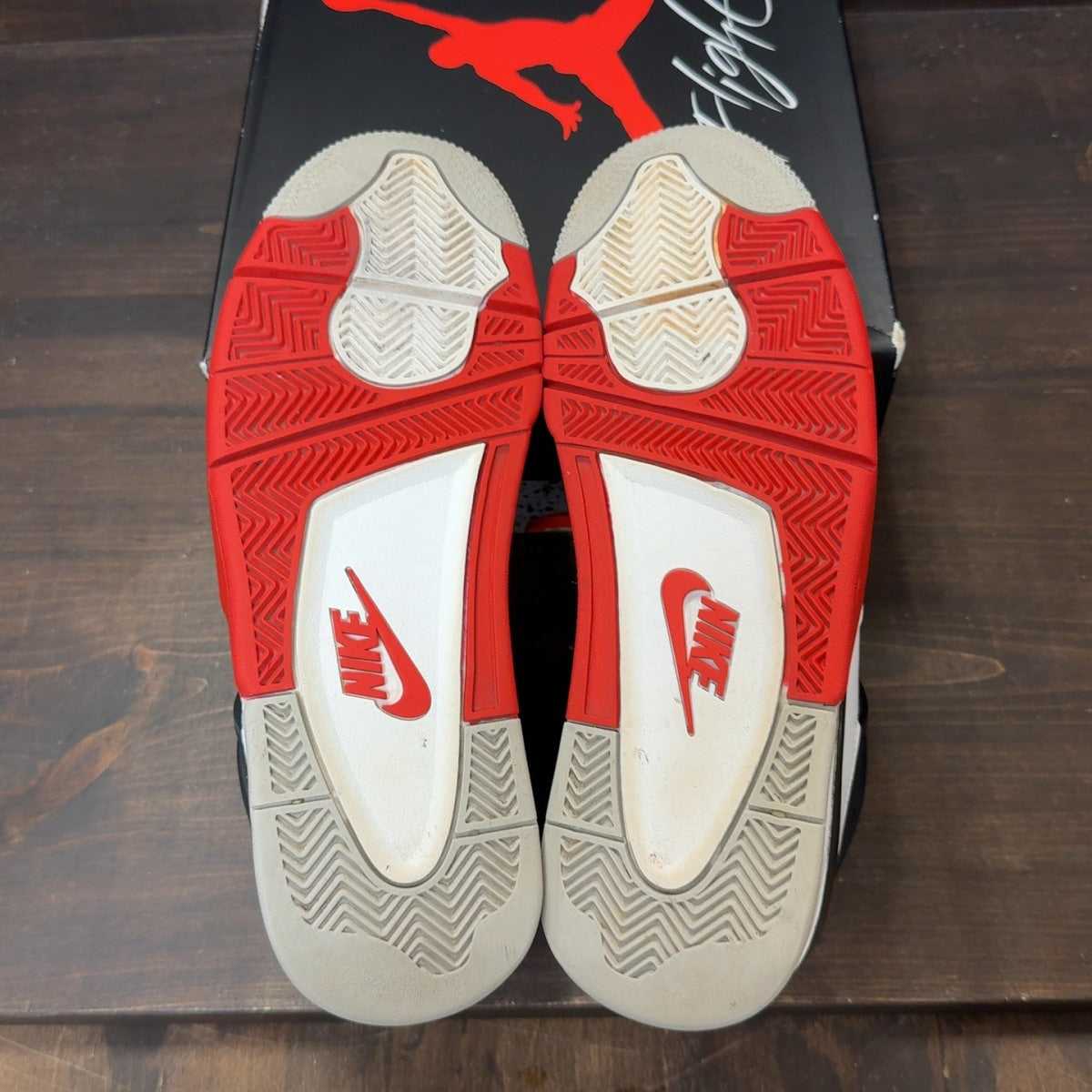 Jordan 4 Retro Fire Red (2020) - Image 8