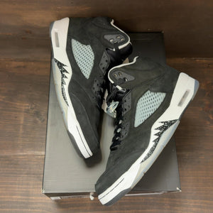Jordan 5 Retro Moonlight (2021) - Image 2