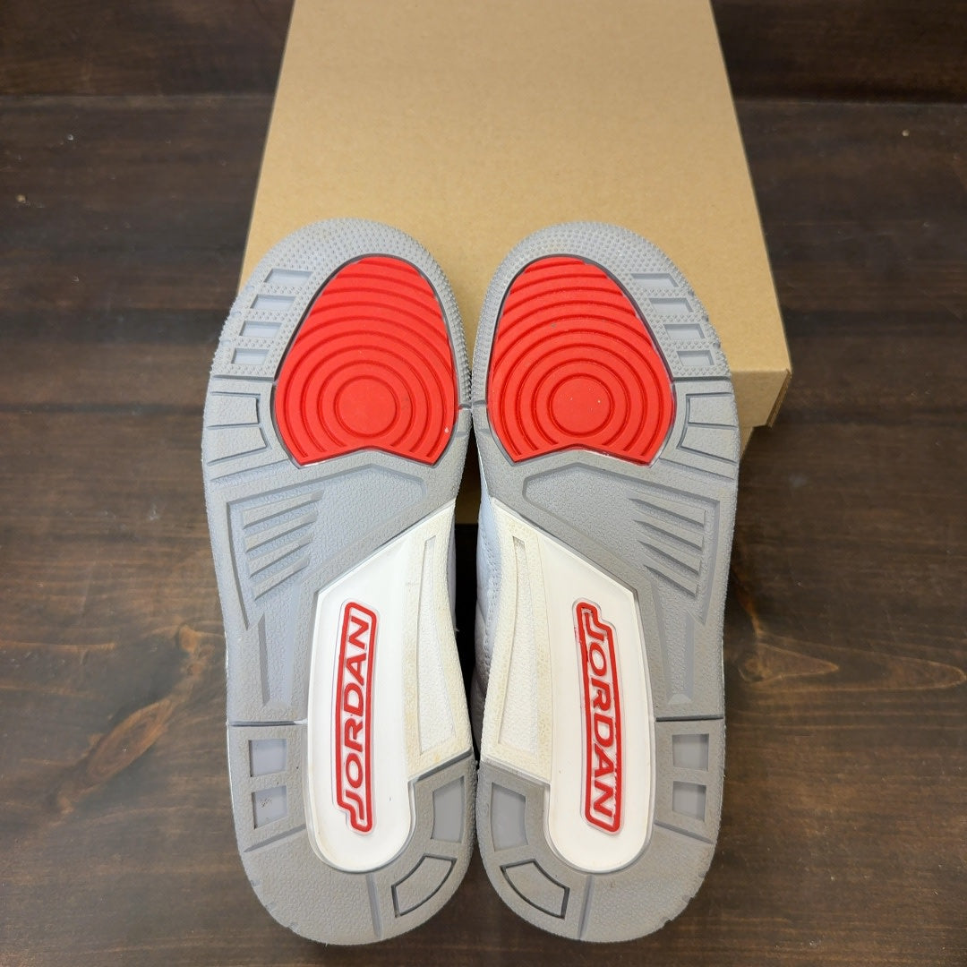 Jordan 3 Retro Fire Red (2022) (GS) Size 4Y (Pre-Owned) - Image 6