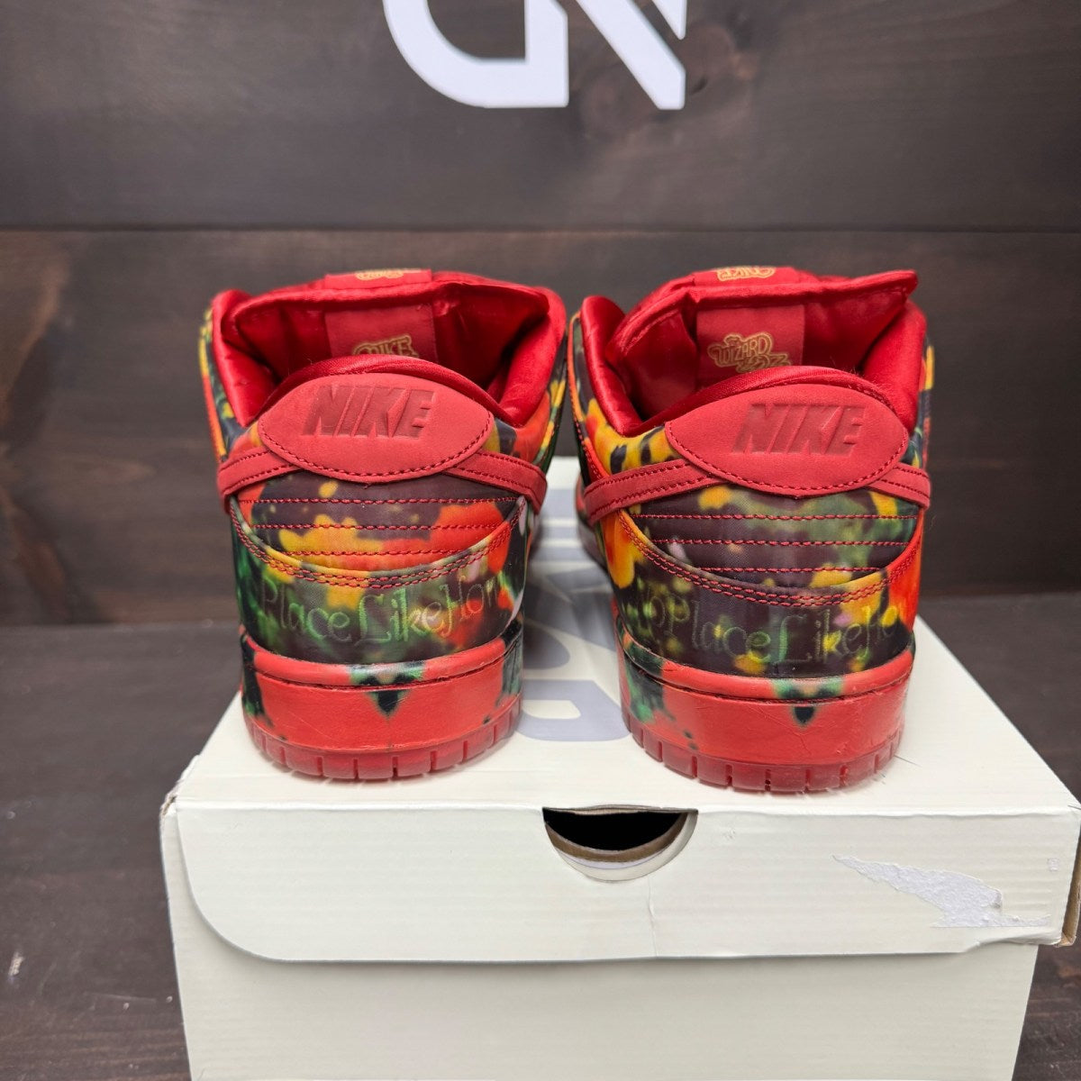 Nike SB Dunk Low The Wizard of Oz Poppy Field - Image 5
