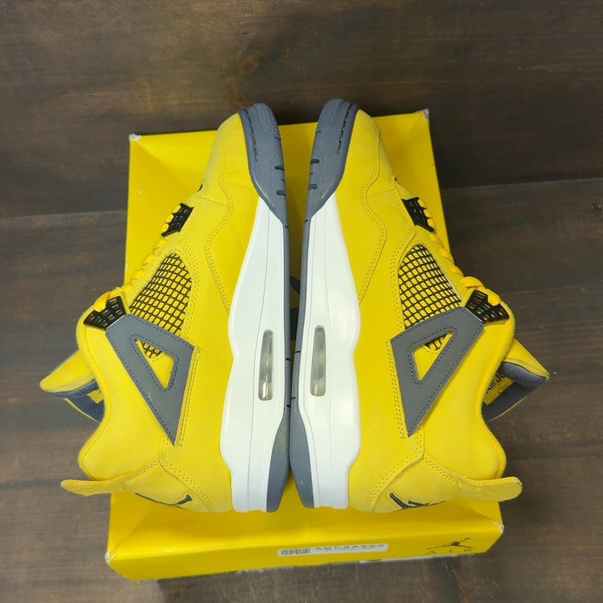 Jordan 4 Retro Lightning (2021) - Image 5