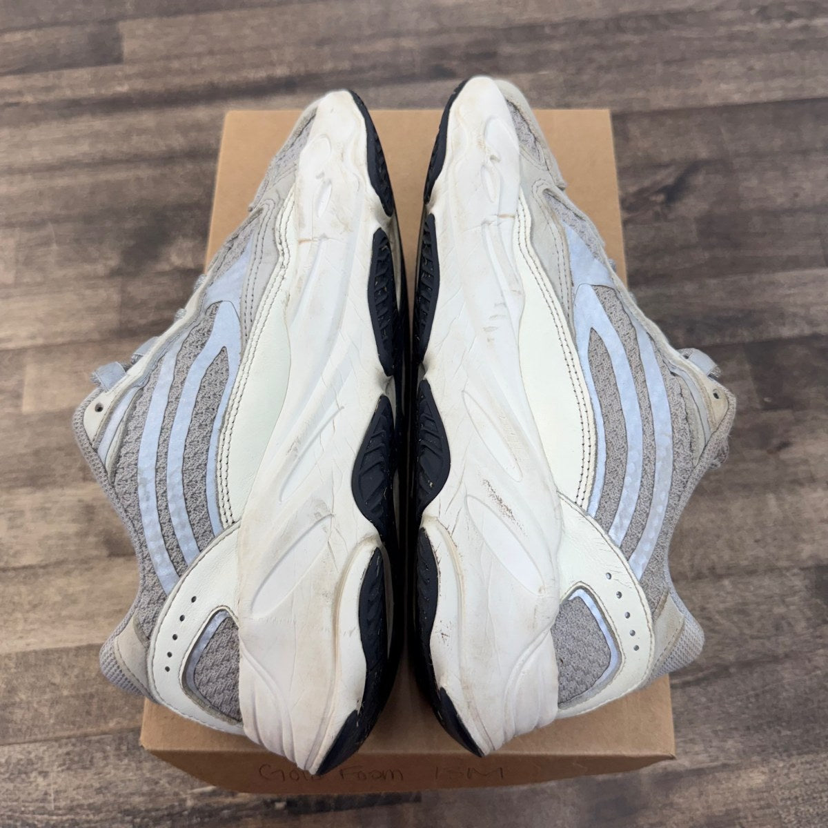 adidas Yeezy Boost 700 V2 Static Size 8.5 (Pre-Owned) - Image 5