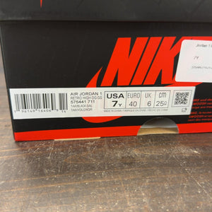 Jordan 1 Retro High OG Taxi (GS) - Image 7