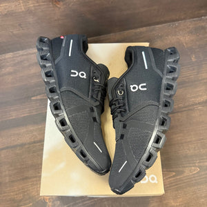 On Running Cloud 6 All Black Size 9.5 (Pre-Owned) - Image 2