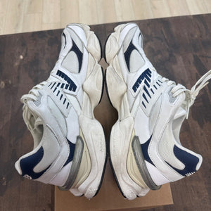New Balance 9060 White Navy Size 13 (Pre-Owned) - Image 5