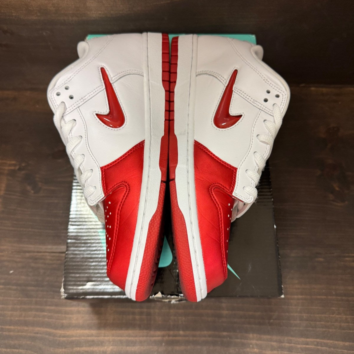 Nike SB Dunk Low Supreme Jewel Swoosh Red - Image 4