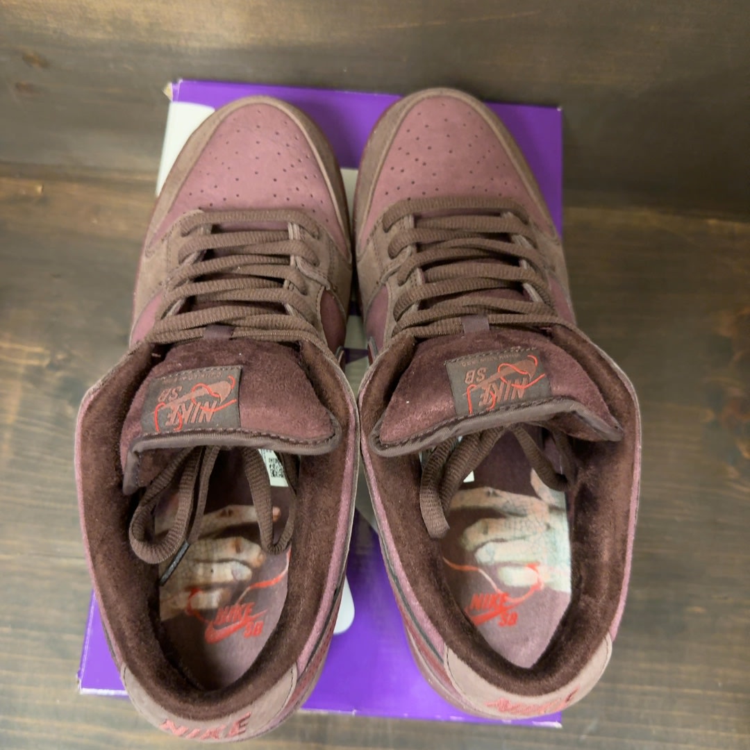 Nike SB Dunk Low City of Love Burgundy Crush Size 12 (Pre-Owned)