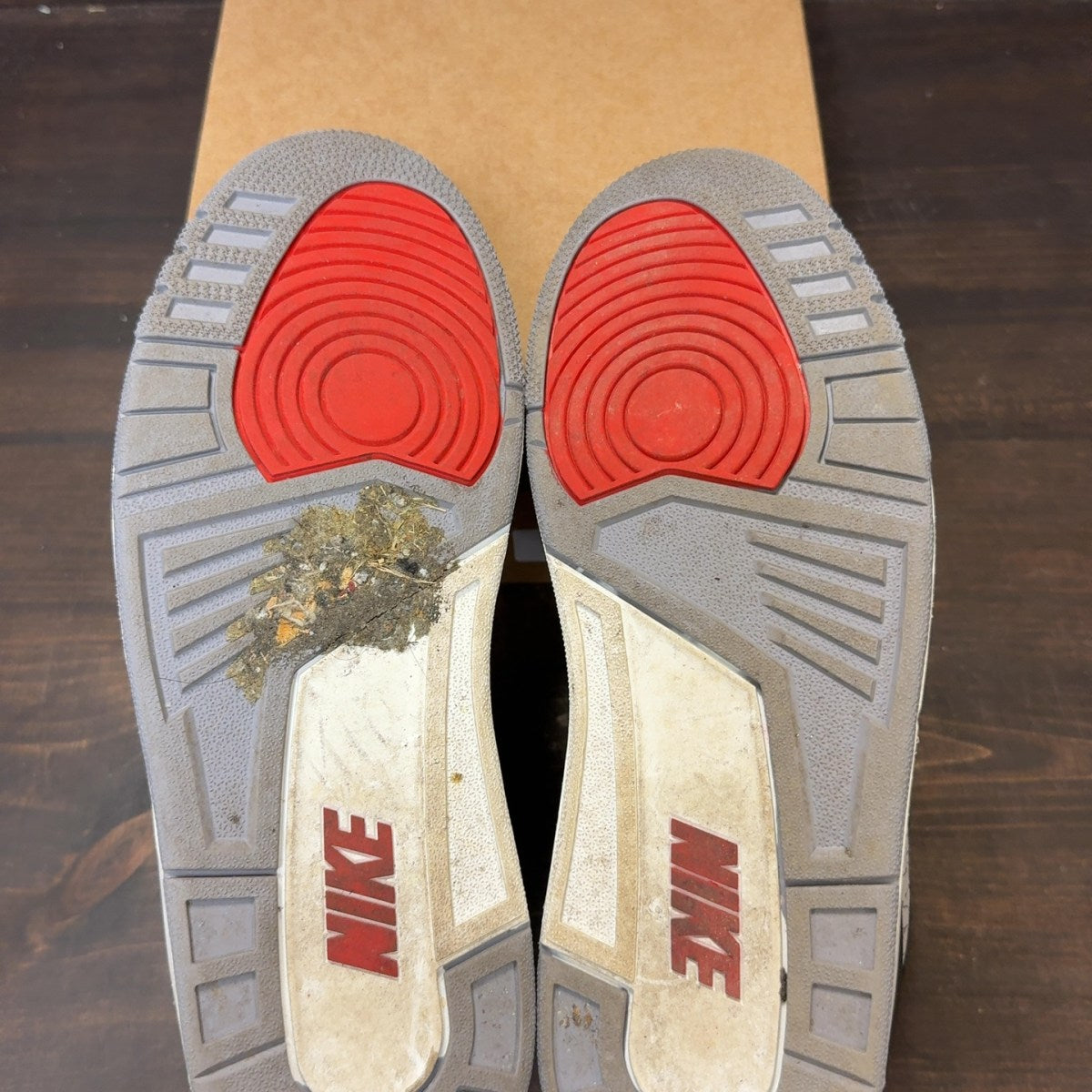 Jordan 3 Retro OG Black Cement (2024) Size 10.5 (Pre-Owned) - Image 7