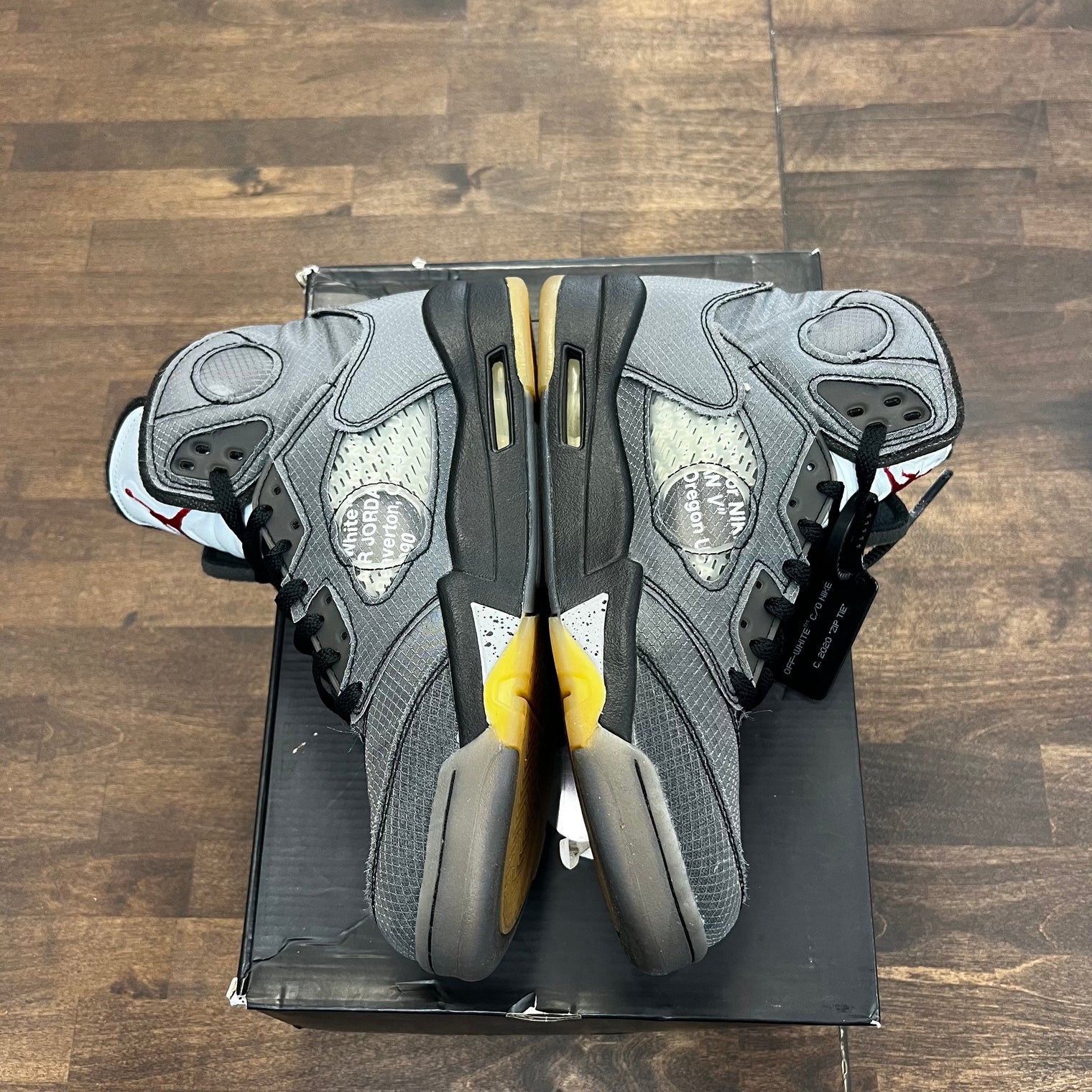 Off-White Muslin Jordan 5 Retro (USED)