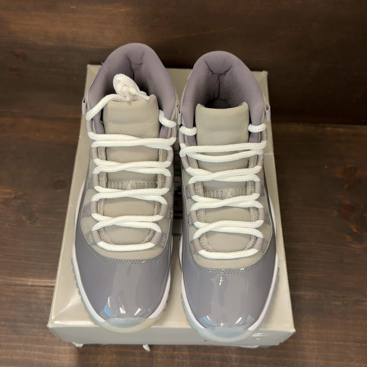 Jordan 11 Retro Cool Grey (2021) Size 8 (Pre-Owned) - tag
