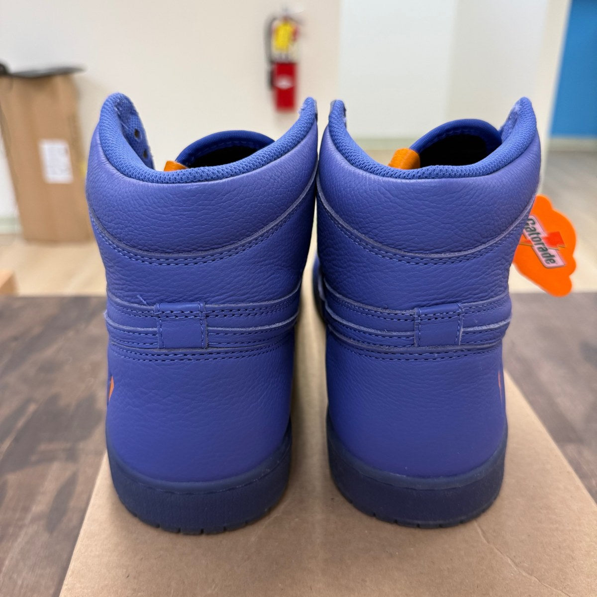 Jordan 1 Retro High Gatorade Rush Violet Size 11 (Pre-Owned) - Image 3