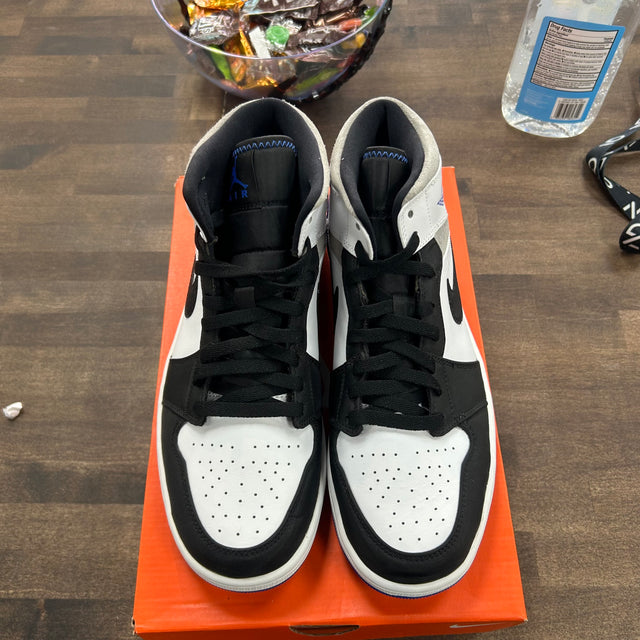 Royal Black Toe Jordan 1 Mid (USED, Replacement Box)