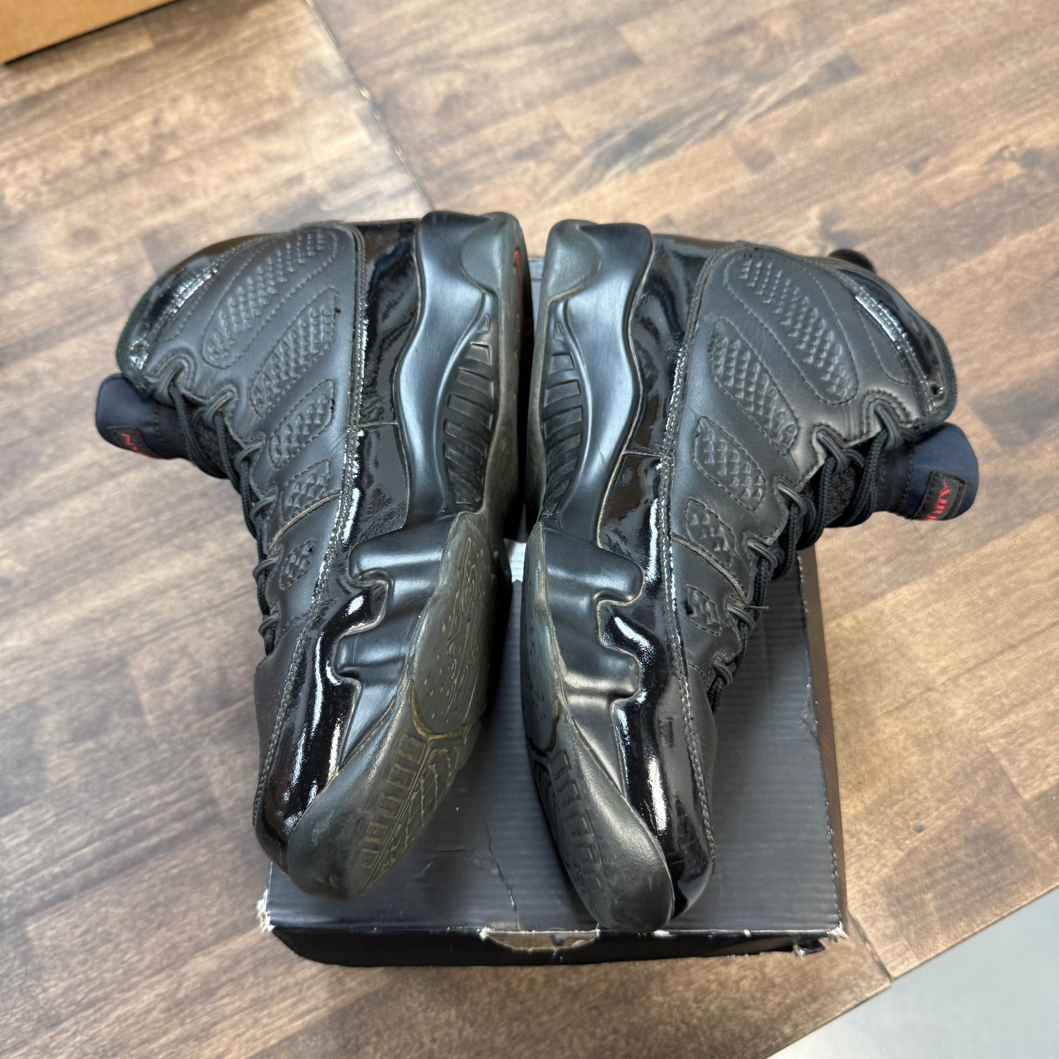 Patent Bred Jordan 9 (USED, Replacement Box)