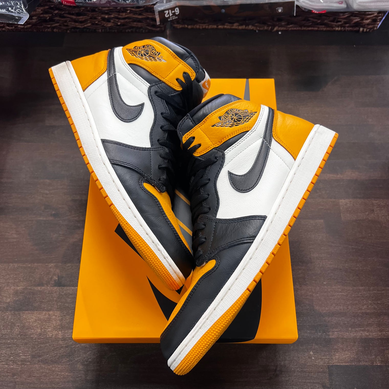 Taxi Jordan 1 High (USED)