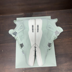 Jordan 4 Retro Seafoam Sail (Women's) Size 12W (Pre-Owned)