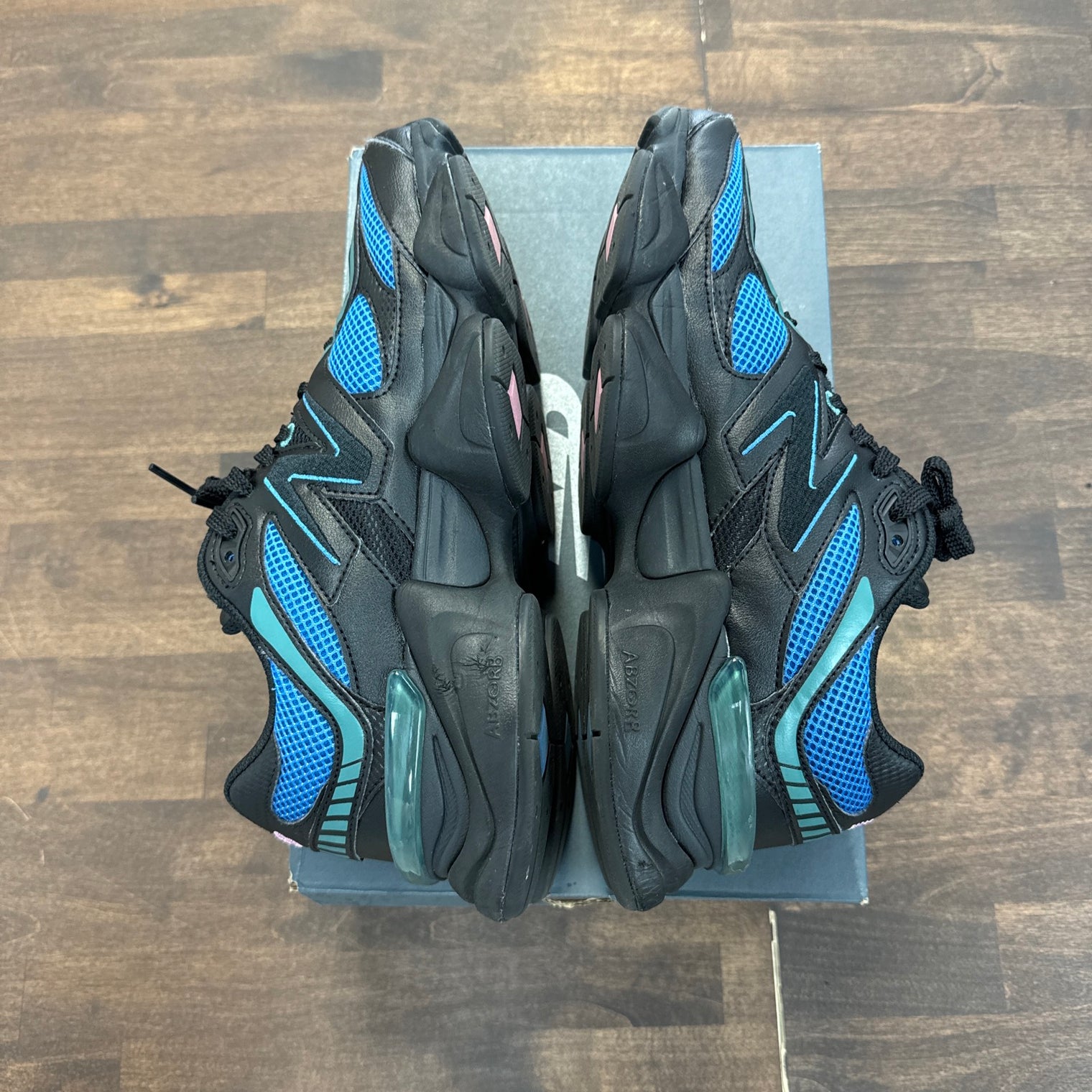 New Balance 9060 Blue Algate (USED)