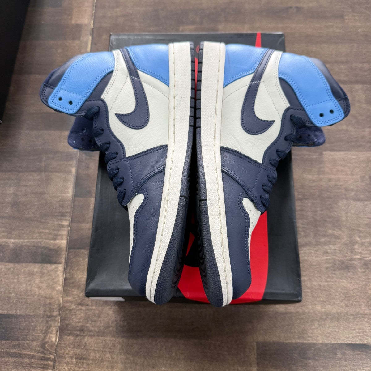 Jordan 1 Retro High Obsidian - Image 2