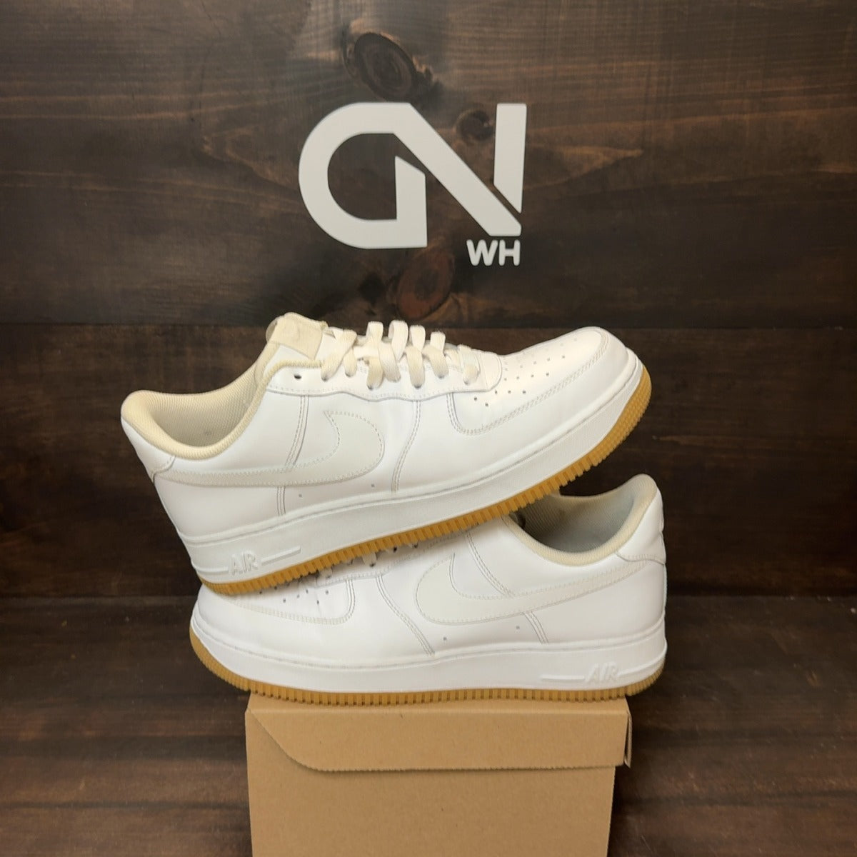 Nike Air Force 1 Low '07 White Gum Size 10 (Pre-Owned) - Image 1