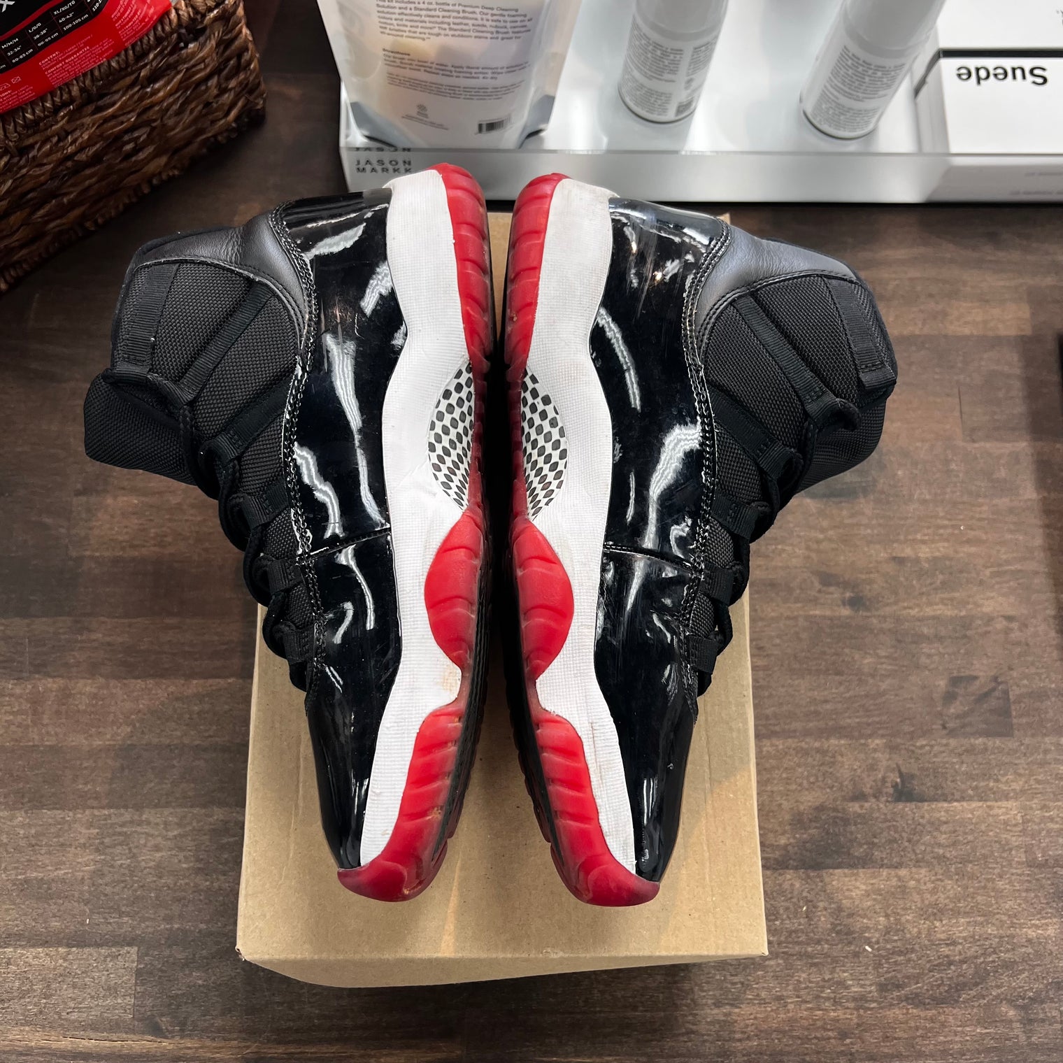 Bred Jordan 11 2019 (USED, No Box)